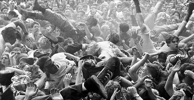 Hist%C3%B3ria-do-Grunge-Mosh.jpg